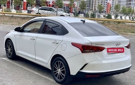 Hyundai Solaris II рестайлинг, 2021 год, 1 450 000 рублей, 4 фотография