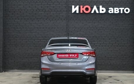 Hyundai Solaris II рестайлинг, 2018 год, 1 295 000 рублей, 4 фотография