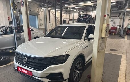 Volkswagen Touareg III, 2019 год, 5 297 000 рублей, 1 фотография