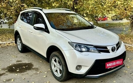 Toyota RAV4, 2014 год, 3 фотография