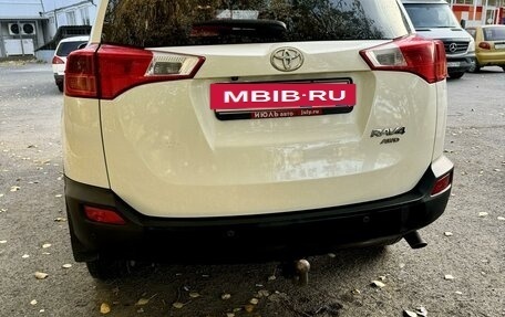 Toyota RAV4, 2014 год, 9 фотография