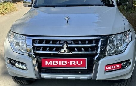 Mitsubishi Pajero IV, 2019 год, 4 200 000 рублей, 2 фотография