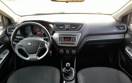 KIA Rio III рестайлинг, 2016 год, 999 995 рублей, 18 фотография