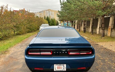 Dodge Challenger III рестайлинг 2, 2020 год, 5 099 000 рублей, 5 фотография