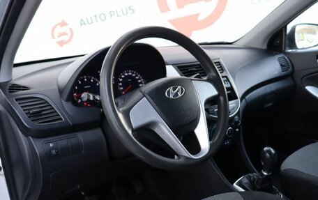 Hyundai Solaris II рестайлинг, 2012 год, 699 000 рублей, 9 фотография