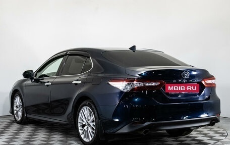 Toyota Camry, 2018 год, 2 999 000 рублей, 8 фотография