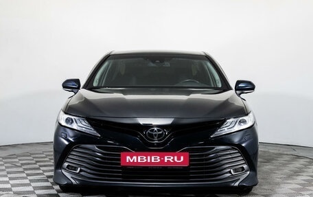 Toyota Camry, 2018 год, 2 999 000 рублей, 2 фотография