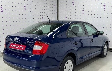 Skoda Rapid I, 2015 год, 940 000 рублей, 2 фотография