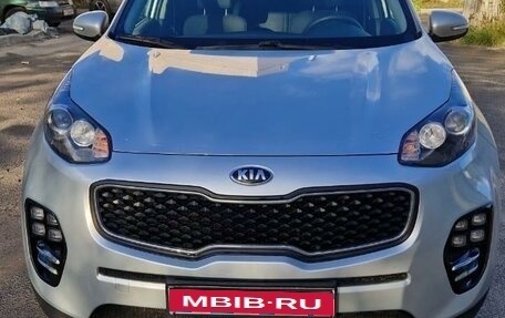 KIA Sportage IV рестайлинг, 2018 год, 2 300 000 рублей, 1 фотография