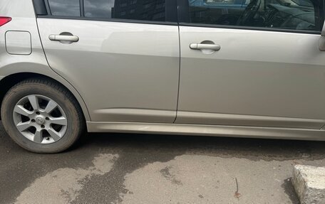 Nissan Tiida, 2011 год, 850 000 рублей, 1 фотография