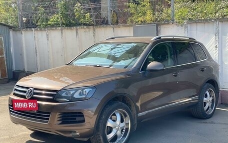 Volkswagen Touareg III, 2011 год, 2 400 000 рублей, 5 фотография