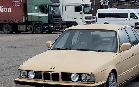 BMW 5 серия, 1991 год, 450 000 рублей, 11 фотография