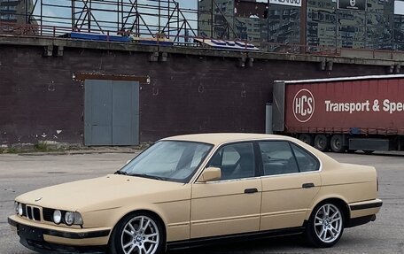 BMW 5 серия, 1991 год, 450 000 рублей, 7 фотография