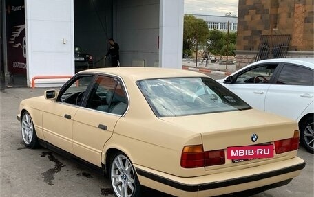 BMW 5 серия, 1991 год, 450 000 рублей, 2 фотография