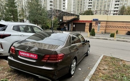 Mercedes-Benz E-Класс, 2013 год, 2 500 000 рублей, 3 фотография