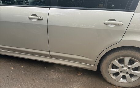 Nissan Tiida, 2011 год, 850 000 рублей, 2 фотография