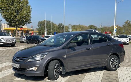 Hyundai Solaris II рестайлинг, 2015 год, 1 130 000 рублей, 8 фотография