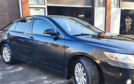 Toyota Camry, 2011 год, 1 300 000 рублей, 2 фотография