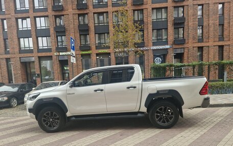 Toyota Hilux VIII, 2021 год, 5 000 000 рублей, 7 фотография