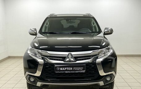 Mitsubishi Pajero Sport III рестайлинг, 2018 год, 3 200 000 рублей, 2 фотография