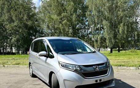 Honda Freed II, 2018 год, 1 800 000 рублей, 32 фотография