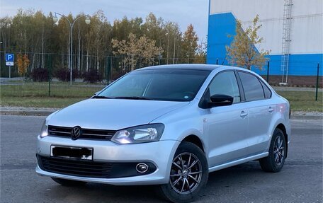 Volkswagen Polo VI (EU Market), 2011 год, 680 000 рублей, 1 фотография