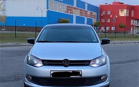 Volkswagen Polo VI (EU Market), 2011 год, 680 000 рублей, 18 фотография