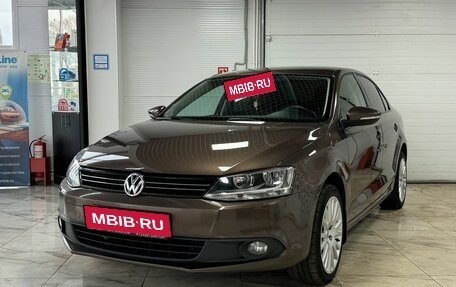 Volkswagen Jetta VI, 2012 год, 1 429 000 рублей, 2 фотография