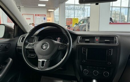 Volkswagen Jetta VI, 2012 год, 1 429 000 рублей, 12 фотография