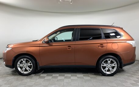 Mitsubishi Outlander III рестайлинг 3, 2012 год, 1 330 000 рублей, 8 фотография