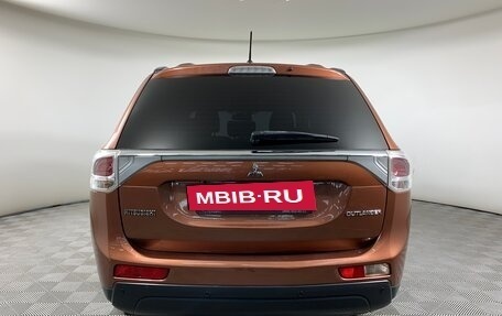 Mitsubishi Outlander III рестайлинг 3, 2012 год, 1 330 000 рублей, 6 фотография