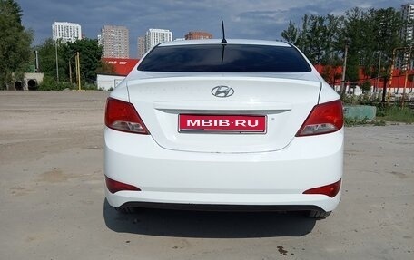 Hyundai Solaris II рестайлинг, 2016 год, 575 000 рублей, 1 фотография