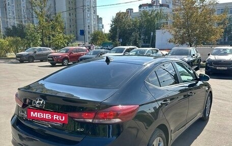 Hyundai Elantra VI рестайлинг, 2017 год, 1 595 000 рублей, 3 фотография