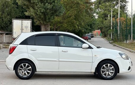 KIA Rio II, 2011 год, 897 000 рублей, 12 фотография