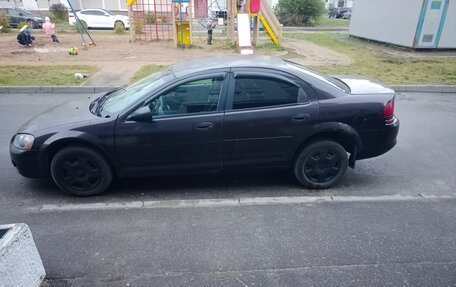 Dodge Stratus II, 2004 год, 289 000 рублей, 3 фотография