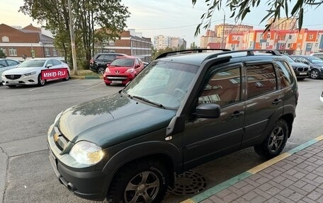 Chevrolet Niva I рестайлинг, 2018 год, 890 000 рублей, 21 фотография