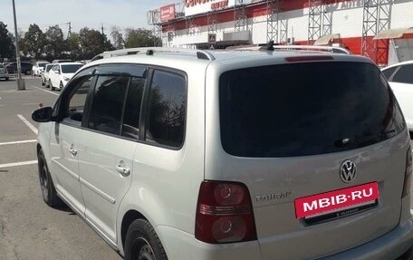 Volkswagen Touran III, 2009 год, 830 000 рублей, 6 фотография