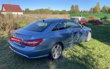 Mercedes-Benz E-Класс, 2012 год, 1 850 000 рублей, 2 фотография