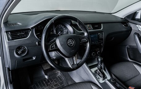 Skoda Octavia, 2017 год, 1 729 000 рублей, 13 фотография