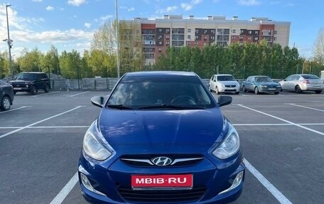 Hyundai Solaris II рестайлинг, 2011 год, 700 000 рублей, 1 фотография