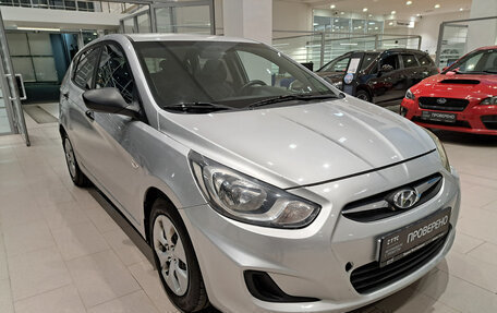 Hyundai Solaris II рестайлинг, 2014 год, 671 000 рублей, 3 фотография