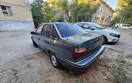 Daewoo Nexia I рестайлинг, 2004 год, 200 000 рублей, 3 фотография