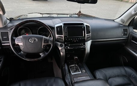 Toyota Land Cruiser 200, 2012 год, 3 400 000 рублей, 9 фотография