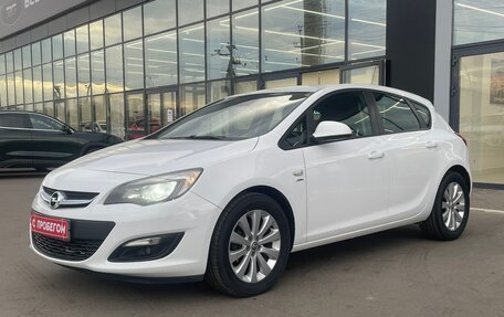 Opel Astra J, 2013 год, 1 000 000 рублей, 7 фотография