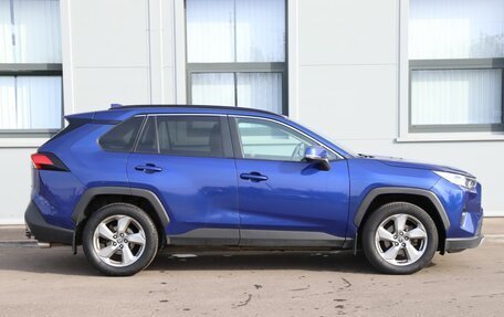 Toyota RAV4, 2021 год, 3 499 000 рублей, 4 фотография