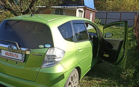 Honda Fit III, 2010 год, 720 000 рублей, 2 фотография