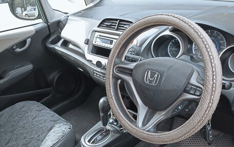 Honda Fit III, 2010 год, 720 000 рублей, 4 фотография