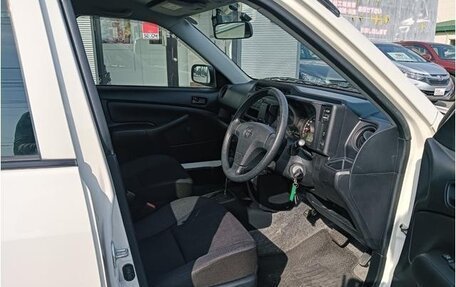 Toyota Probox I, 2015 год, 1 050 000 рублей, 9 фотография