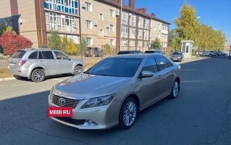 Toyota Camry, 2012 год, 1 800 000 рублей, 2 фотография