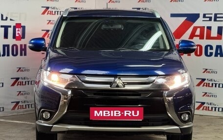 Mitsubishi Outlander III рестайлинг 3, 2016 год, 1 680 000 рублей, 3 фотография